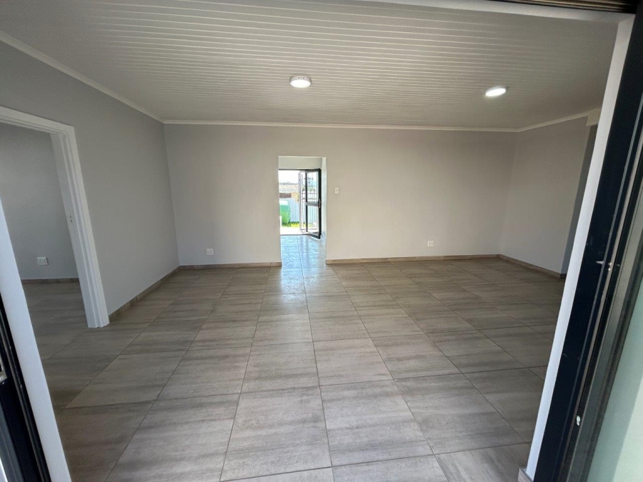 9 Bedroom Property for Sale in Jeffreys Bay Central Eastern Cape